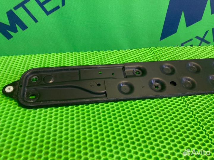 Распорка кузова Bmw 5 F10 N52B25 2010