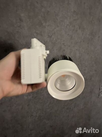 Трековые светильники бу