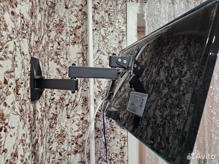 Телевизор samsung