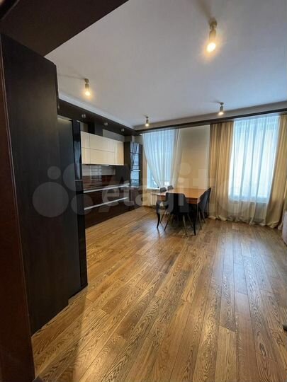 3-к. квартира, 85,3 м², 1/6 эт.