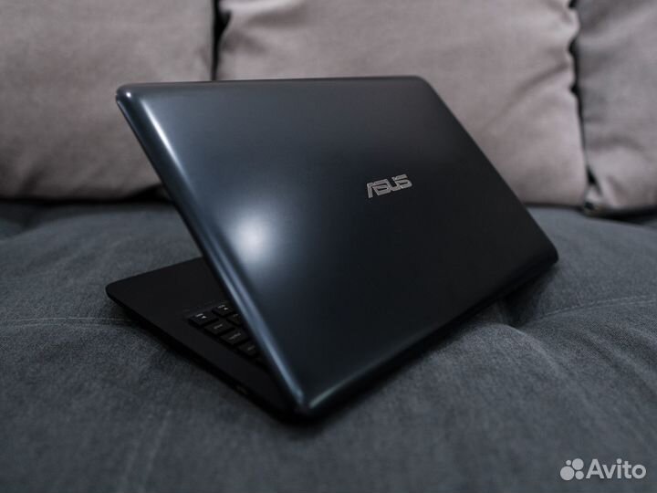 Компактный ноутбук Asus (14.0 дюймов)