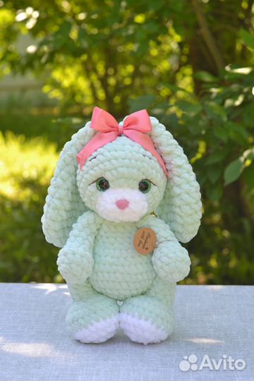 Заяц вязаный