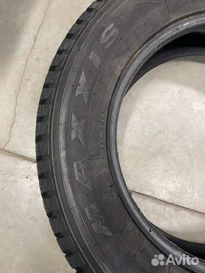 Maxxis Premitra Ice Nord NP5 225/65 R17