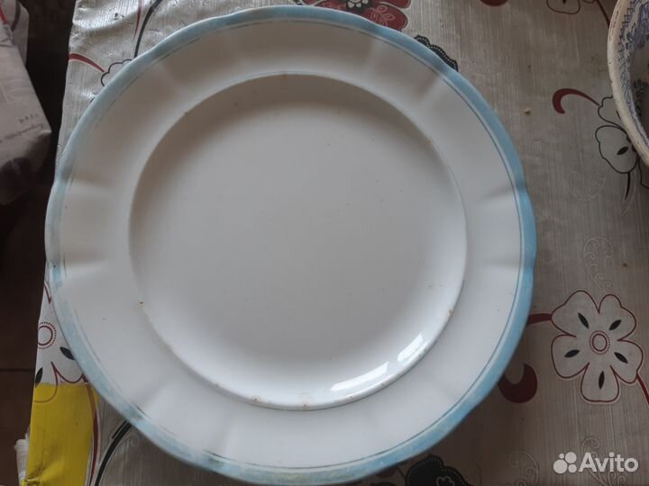 Тарелка большая, конец XIX века