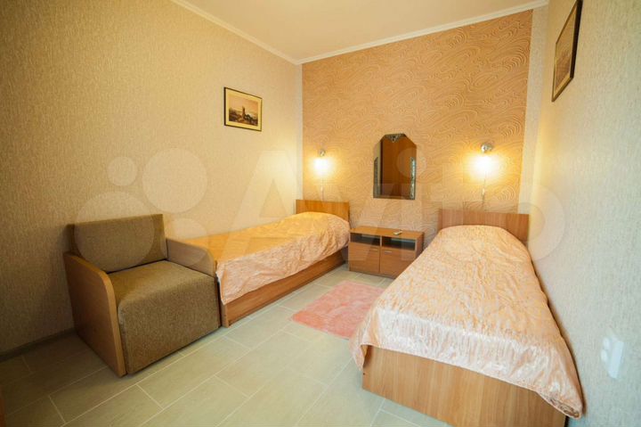 Комната 18 м² в 2-к., 1/2 эт.