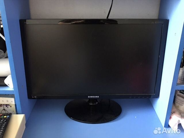 Монитор Samsung