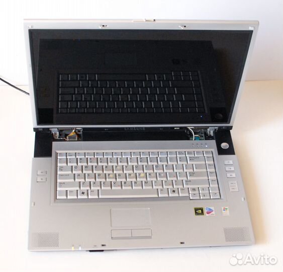 Ноутбук Samsung M50 рабочий на запчасти
