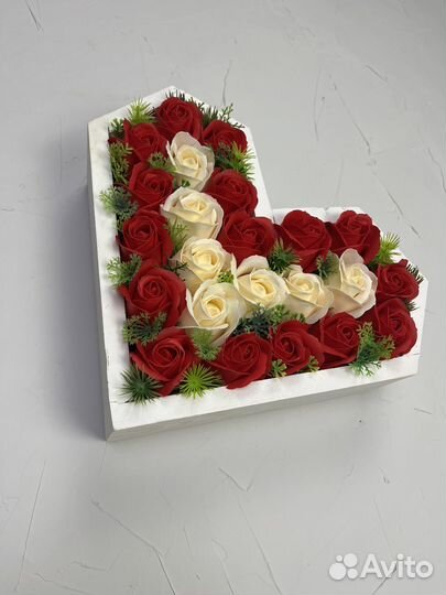 Композиция из мыльных роз сердце ко дню матери