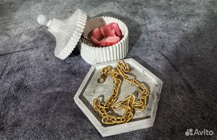 Набор - шкатулка с подставкой для украшений