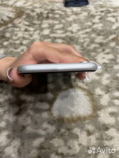 iPhone Xr, 128 ГБ