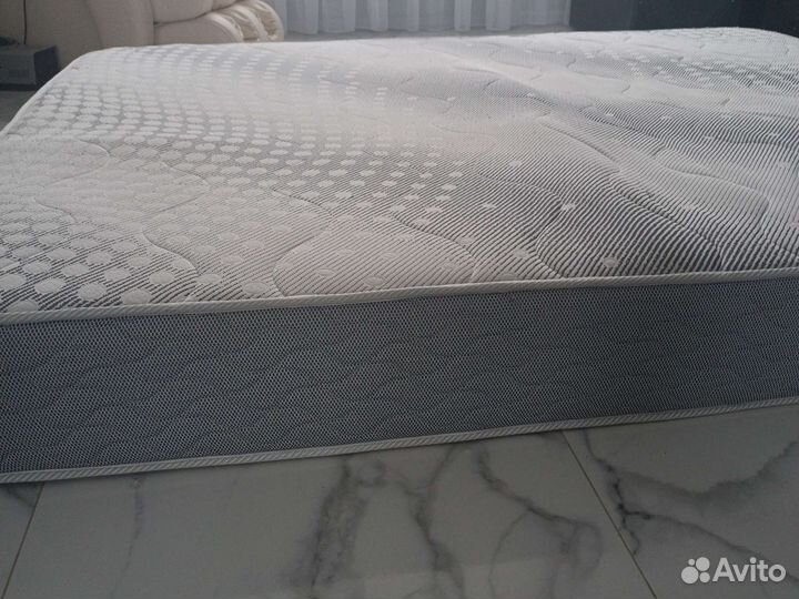 Матрас спальный под кровать 1600х2000