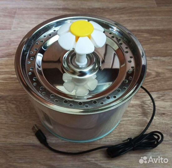 Фонтанчик для кошек и собак