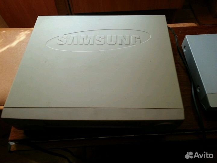 Видеомагнитофон