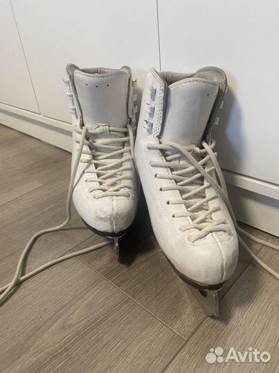 Фигурные коньки risport rf3