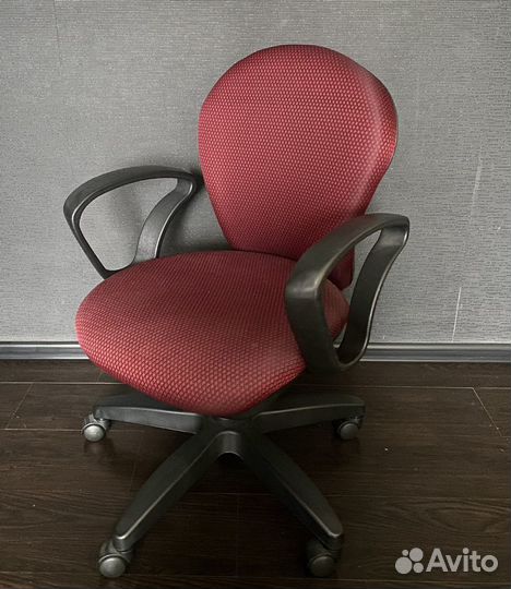 Компьютерное кресло