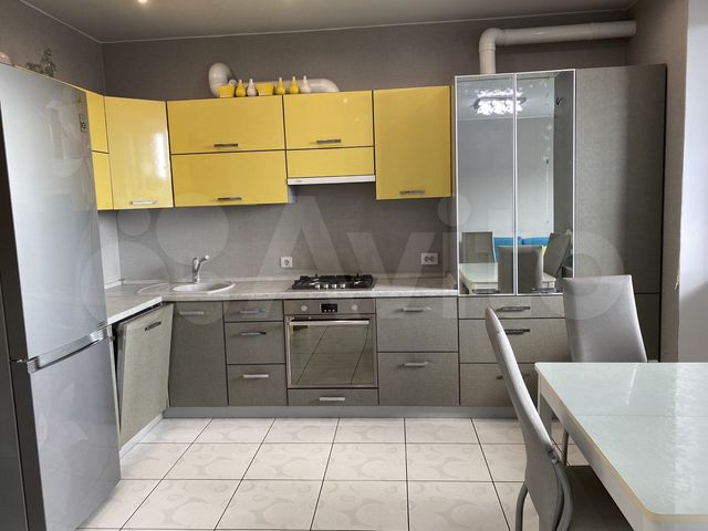2-к. квартира, 80 м², 10/11 эт.