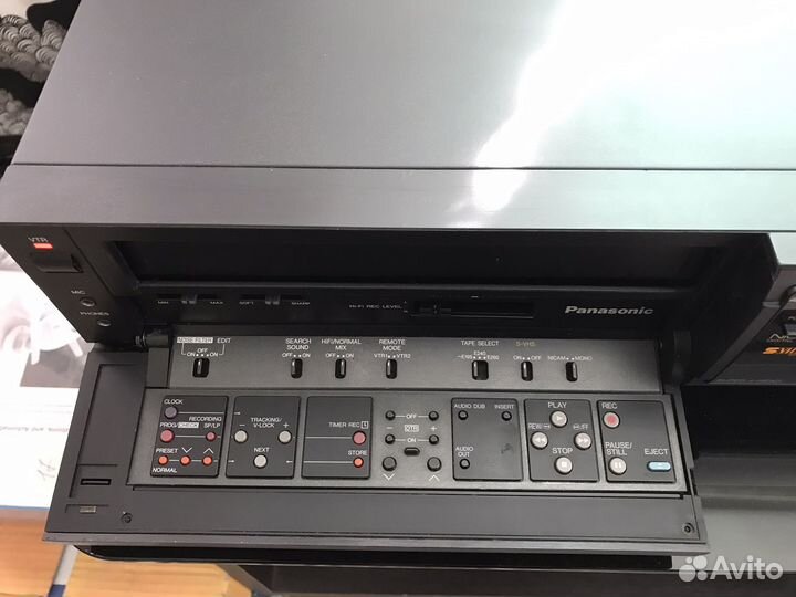 Видеомагнитофон Panasonic NV-FS88B продан