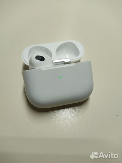 Беспроводные наушники apple airpods 3