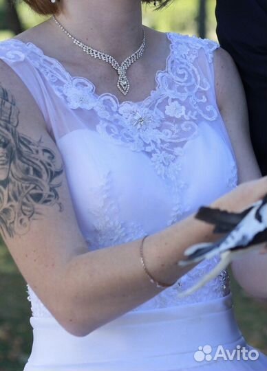 Свадебное платье