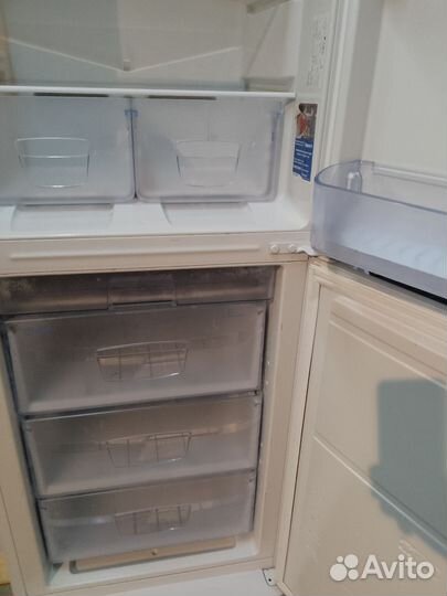 Холодильник Индезит 200 см. Доставка