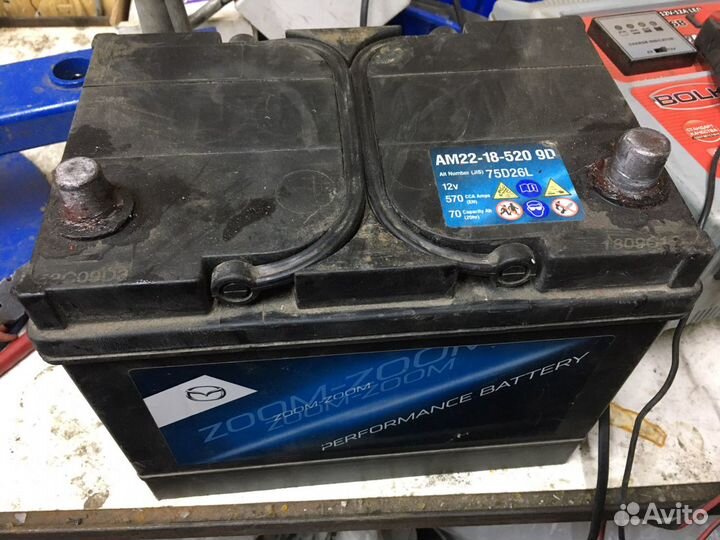 Оригинальный акб Mazda 70Ah 570A