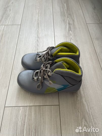 Лыжные ботинки детские 35