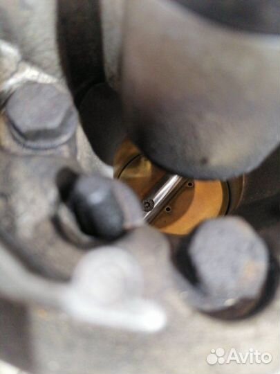 Дроссельная заслонка Volkswagen Golf 2 1.8 RP 1989