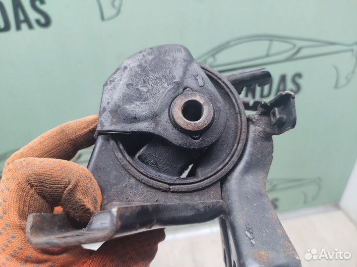 Подушка кпп левая Kia Sportage 2 KM 2.0 2004-2010