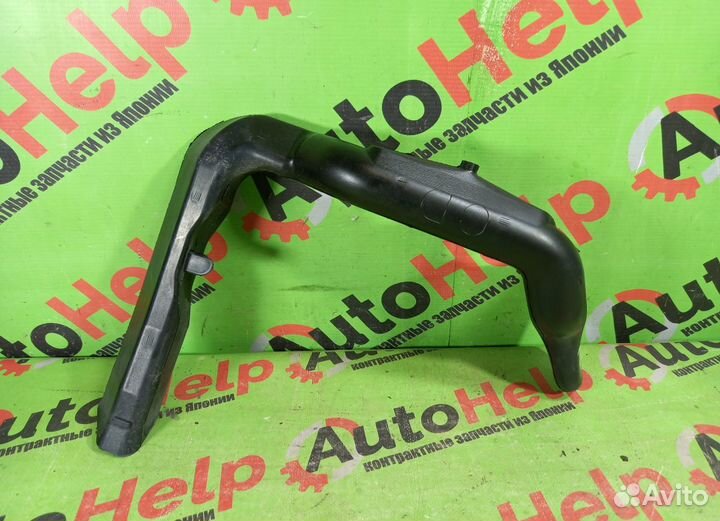 Воздухозаборник toyota crown GRS202 3GR-FSE