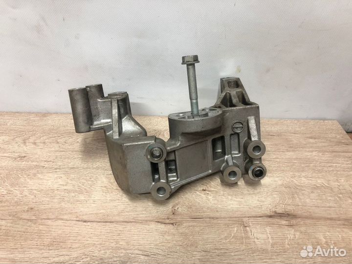 Кронштейн натяжного ролика Kia K5