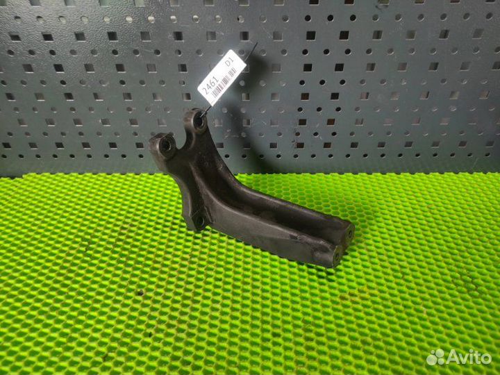 Кронштейн двигателя Daf Xf 106