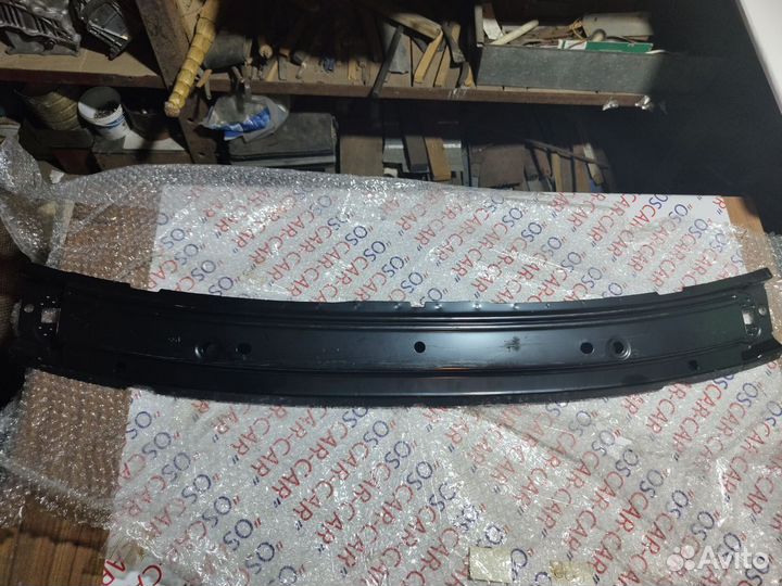 Козырек лобового стекла Toyota