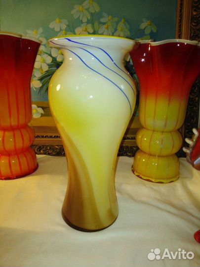 Вазы. Цветное Сульфидное стекло