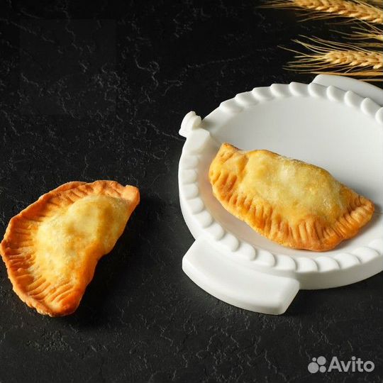 Форма для лепки чебуреков, d18 см, цвет белый