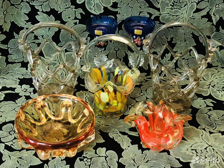 Конфетницы, пепельницы. Цветное стекло. СССР