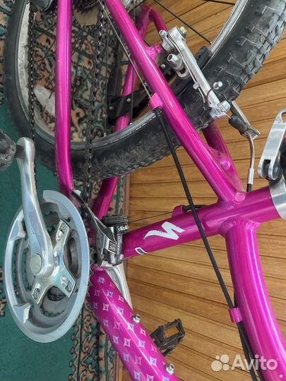 Продам велосипед подростковый Specialized