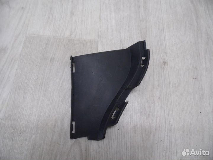 Воздуховод радиатора правый Renault Logan II 2014