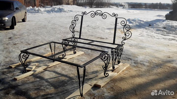 Продам кованную мебель