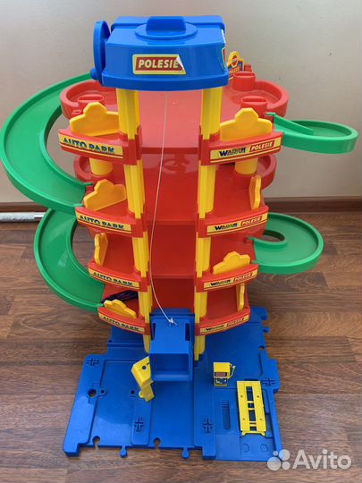 Парковка полесье