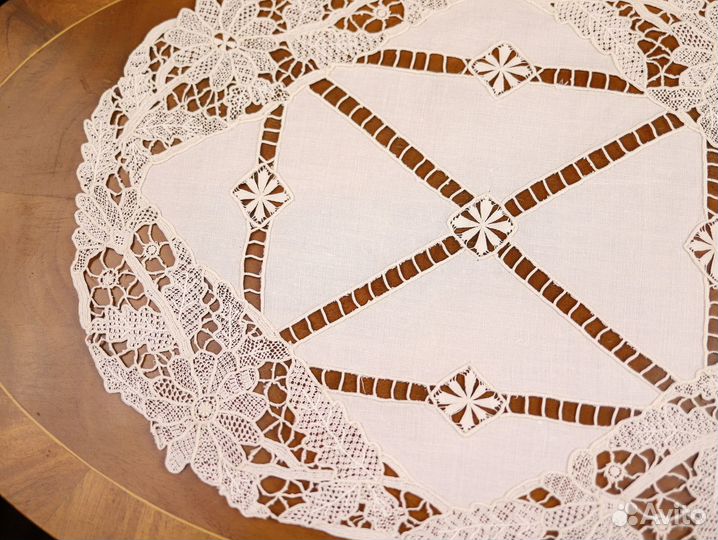 Старинные сервировочные салфетки с кружевом