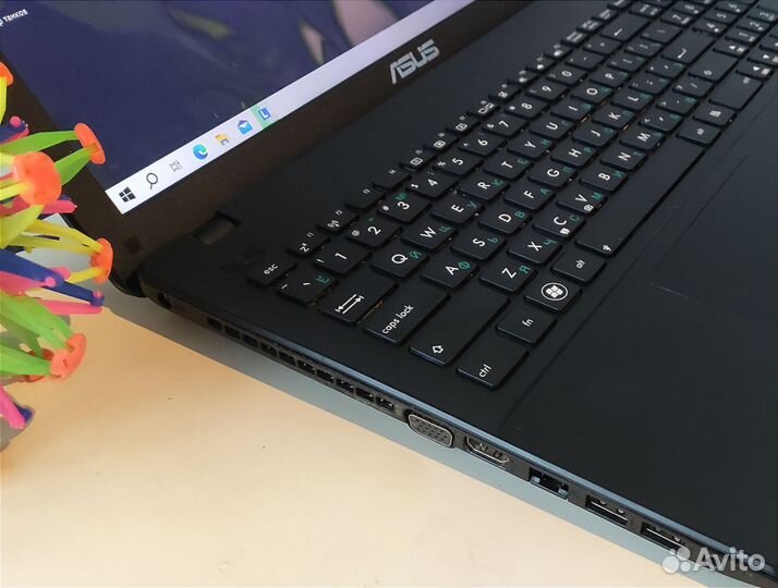 Ноутбук asus/4 ядра/ssd/новый аккум