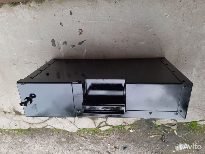 Сейф металлический