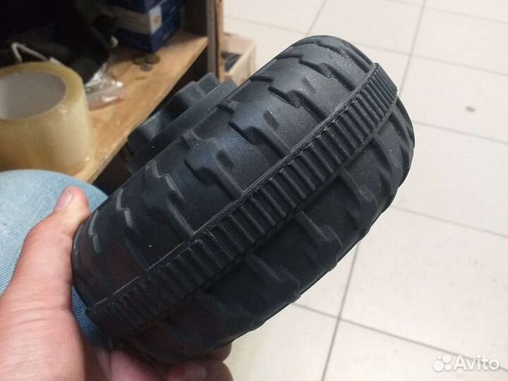 Колеса для детского электромобиля