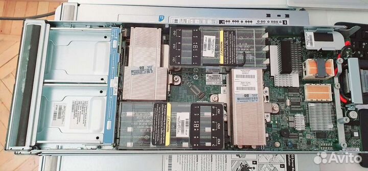 Сервер HP ProLiant BL460c gen7