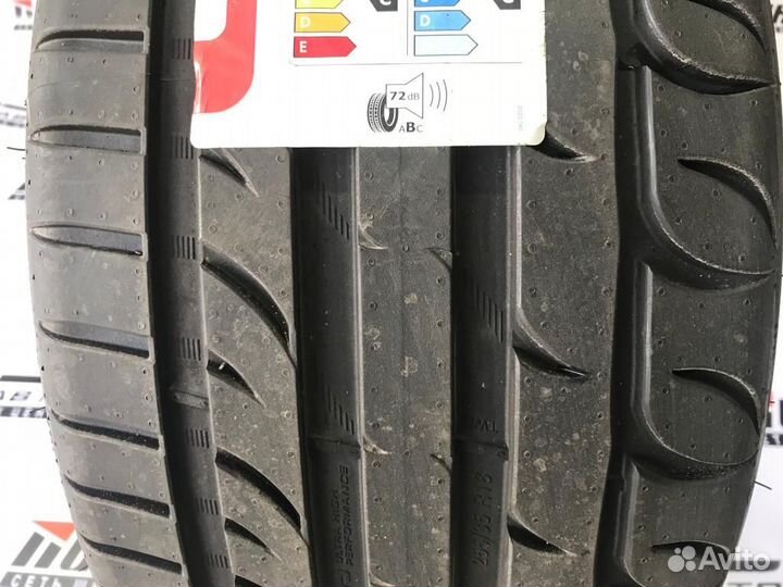 Tigar UHP Ultra High Performance 255/35 R18 94W