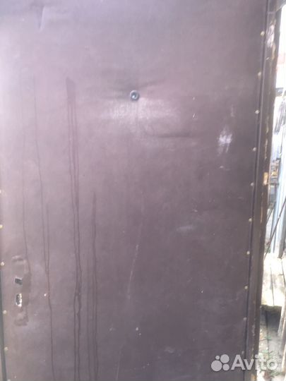 Дверь входная металлическая