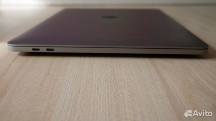 Apple MacBook PRO 13 2020 i5/8/256 SSD A2289