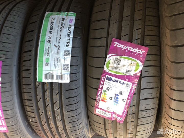 Zeta Alventi 215/55 R17