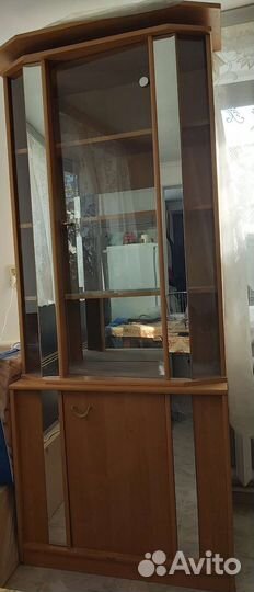 Шкаф сервант