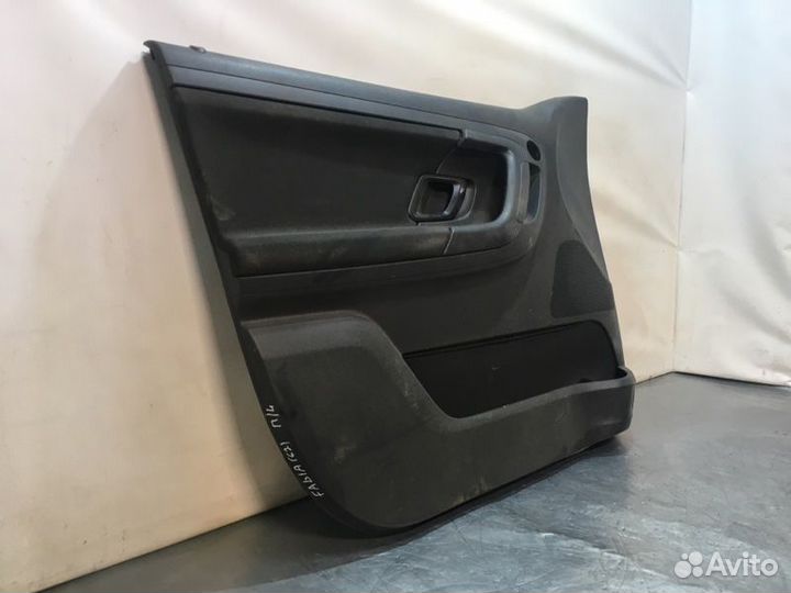 Обшивка двери передняя левая Skoda Fabia 2 cgpa